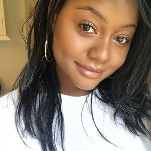 Meet your Posher, Trida